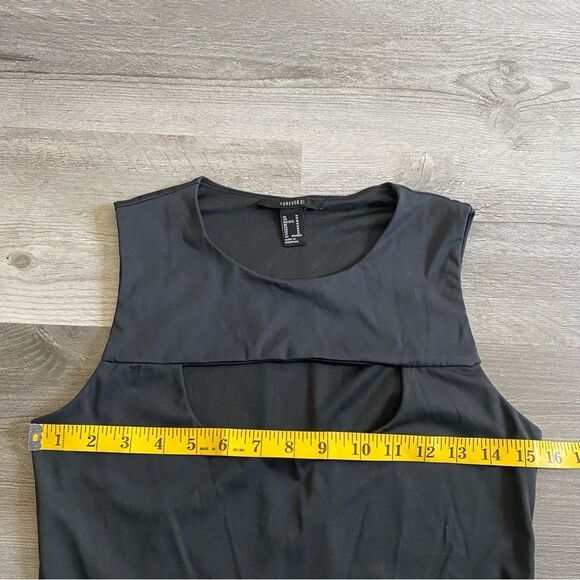 Forever21 Thong Bodysuit Black Peekaboo Cut Out Medium Going Out - Picture 7 of 9